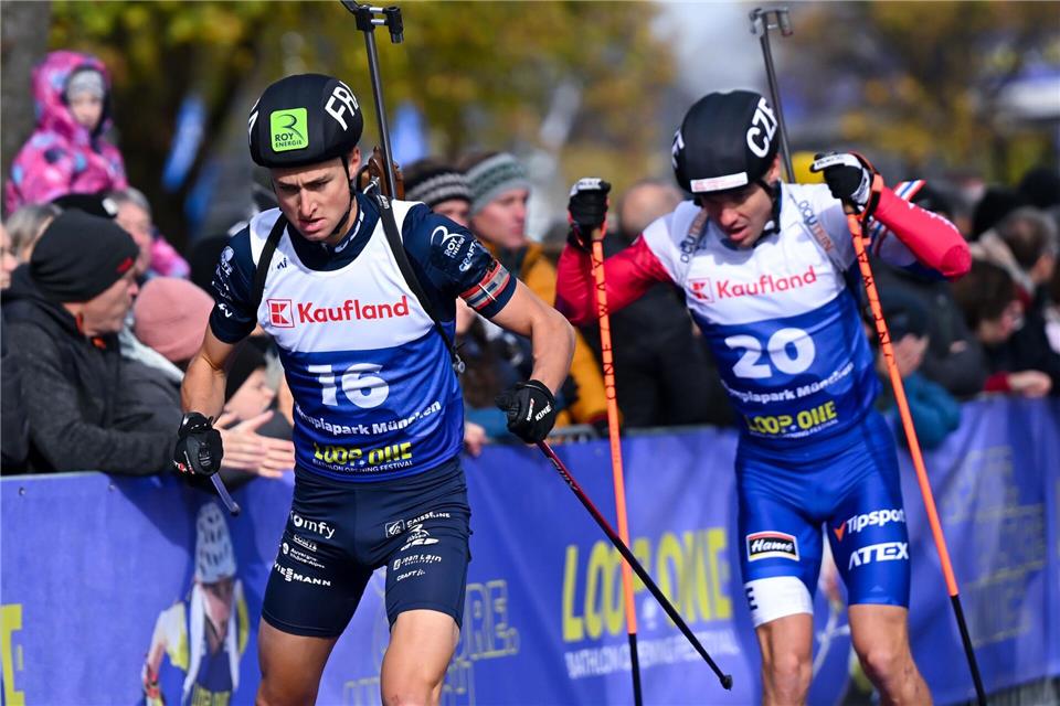 Eric Perrot (l) gewinnt das erste Loop-One-Festival. Sven Hoppe/dpa