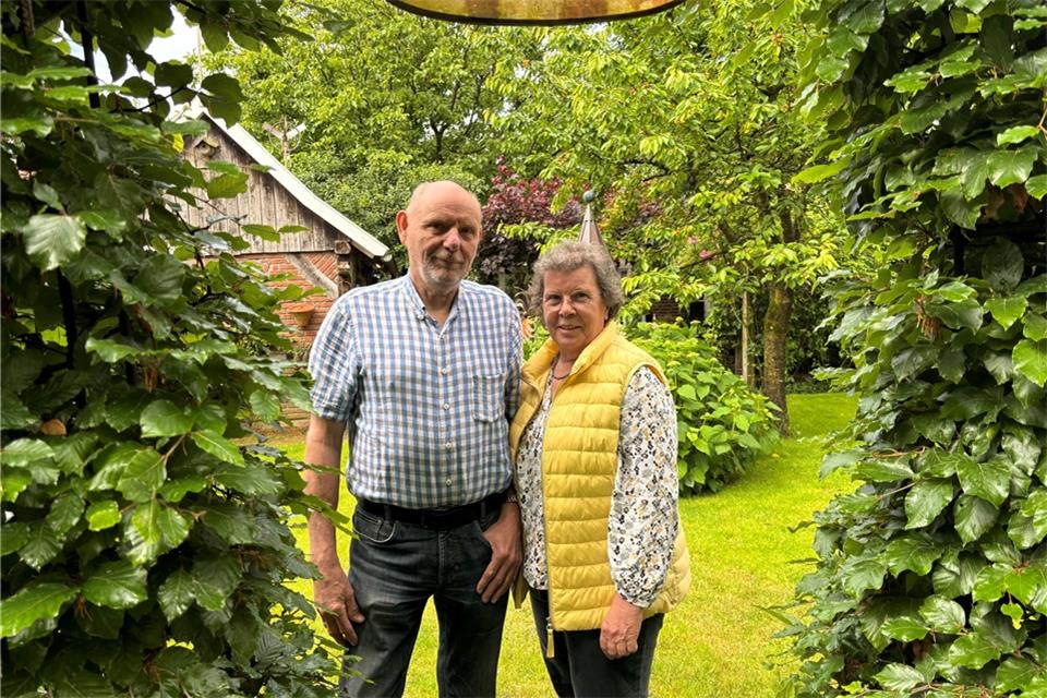 Erich und Monika Hinzelmann mögen an ihrem Garten, dass er nicht perfekt ist.