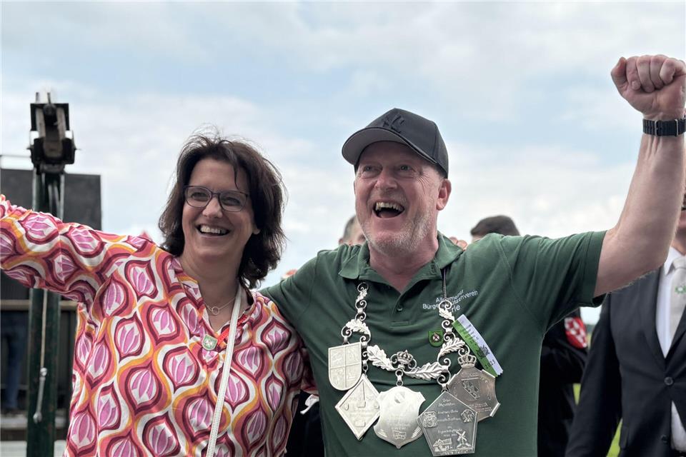 Erles neuer König Andreas Witte mit Königin Elke Mohr.