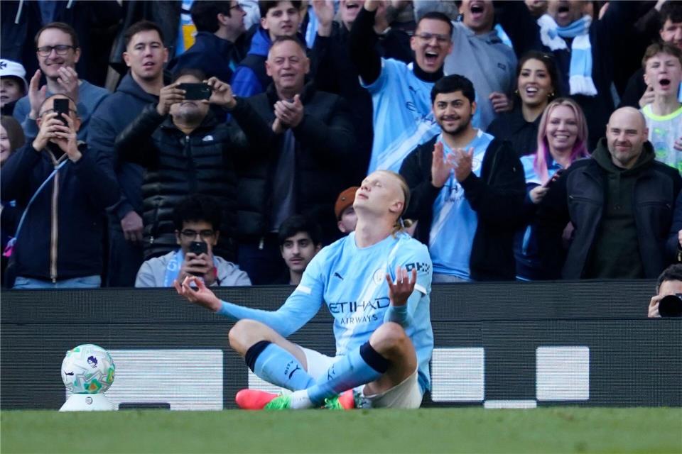 Erling Haaland machte mit seinem Siegtreffer den Unterschied im Kracher zwischen Manchester City und dem FC Arsenal.Dave Thompson/AP/dpa