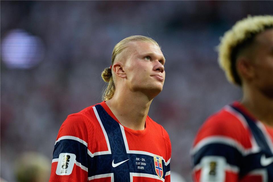Erling Haaland und seine Norweger sind im WM-Viertelfinale gegen England ausgeschieden.Rebecca Blackwell/AP/dpa