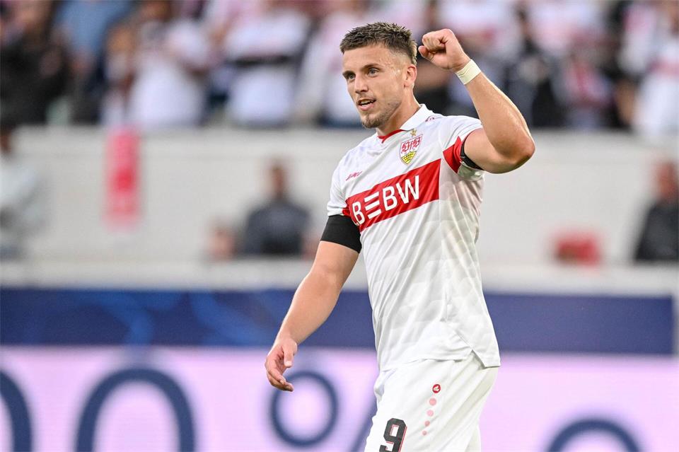 Ermedin Demirovic brachte den VfB Stuttgart mit drei Treffern auf die Siegerstraße. Harry Langer/dpa