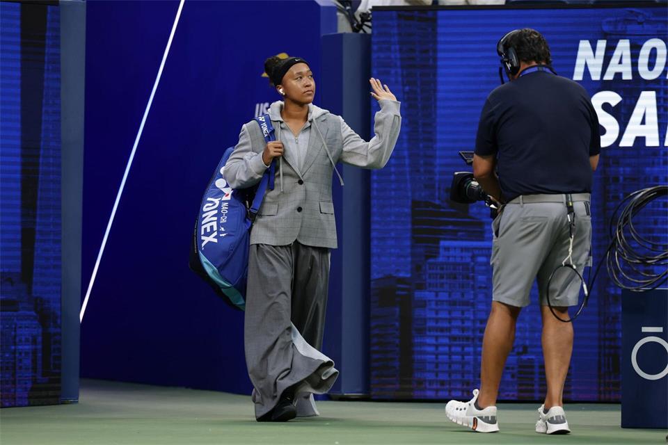 Erneut spektakuläres Outfit: Naomi Osaka.Adam Hunger/AP/dpa