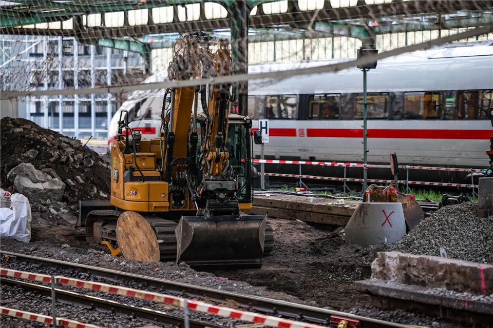 Erneut wurde der Hauptbahnhof wegen eines Blindgängerfundes evakuiert.Christoph Reichwein/dpa