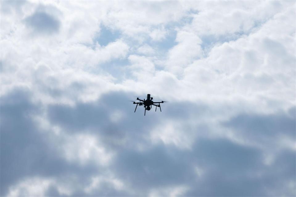 Erneute Drohnensichtung am Flughafen Leipzig/Halle. (Symbolbild)Katharina Kausche/dpa