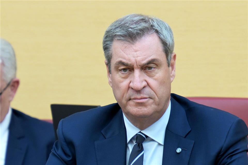 Ernste Zeiten, ernste Miene: Markus Söder im Landtag. (Archivbild)Malin Wunderlich/dpa
