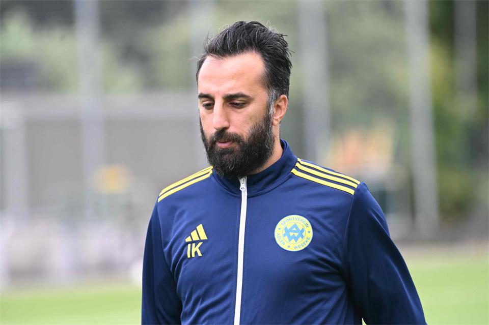 Ernüchterndes erstes Saisondrittel: „Es muss sich etwas ändern“, sagt Trainer Ilkay Kara, der mit Adler Weseke den Ansprüchen der Kreisliga A noch nicht gerecht werden konnte.