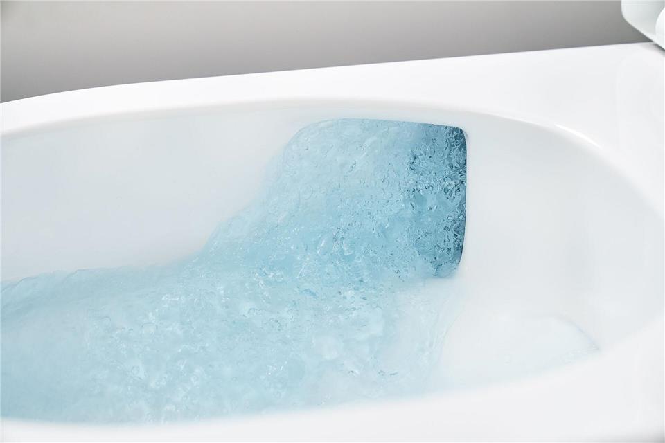 Erspart beim Putzen Mühe: Das spülrandlose Innenleben von WCs. Hier ein Beispiel von Duravit.Duravit/dpa-tmn