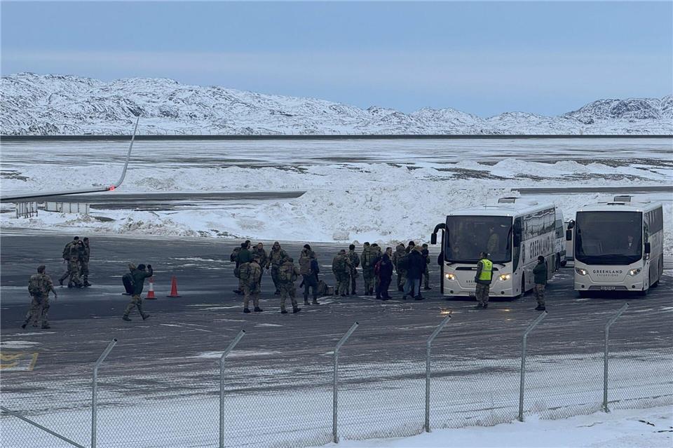 Erst am Freitag angekommen: Die Bundeswehr hat ihr Erkundungsteam aus Grönland wieder abgezogen.Julia Wäschenbach/dpa