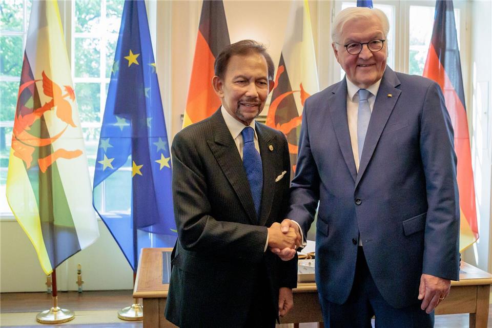 Erst im Mai wurde der Sultan vom Bundespräsidenten empfangen. (Archivbild)Carsten Koall/dpa