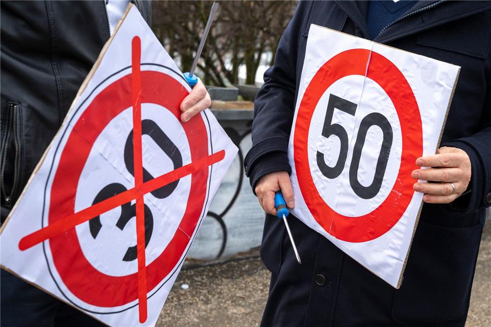 Erst vor einigen Wochen ist auf der Landshuter Allee Tempo 50 zurückgekehrt. (Archivbild) Peter Kneffel/dpa