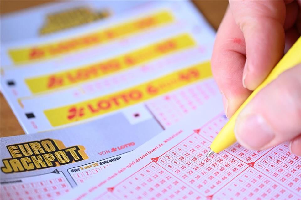 Erst vor zwei Wochen ging ein Rekordgewinn von 58,3 Millionen Euro nach Sachsen-Anhalt. Jetzt sind es „nur“ etwas mehr als eine Million Euro. (Symbolbild)Bernd Wei�brod/dpa