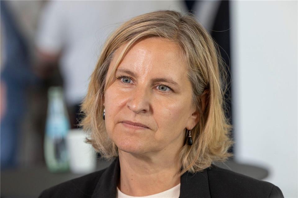 Erstaufnahmeeinrichtungen sind keine Orte des dauerhaften Lebens, betont die Grünen-Fraktionschefin Katrin Eder. Helmut Fricke/dpa