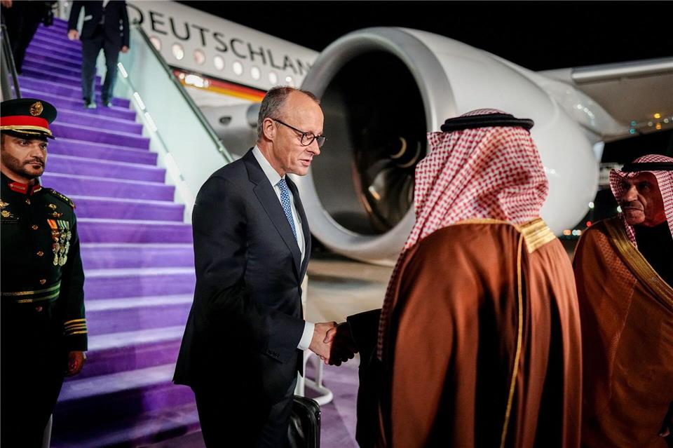 Erste Station der Kanzler-Reise durch die Golfregion ist Saudi-Arabien.Kay Nietfeld/dpa