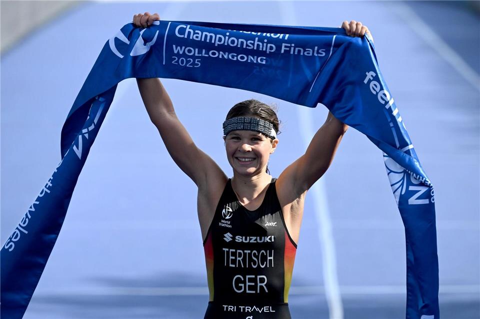 Erste deutsche Triathlon-Weltmeisterin über die olympische Distanz: Lisa Tertsch Dean Lewins/AAP/dpa