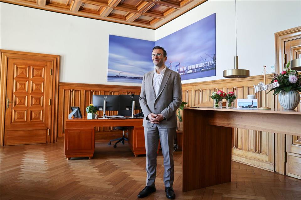 Erster Arbeitstag für Kiels Oberbürgermeister Yilmaz.Christian Charisius/dpa