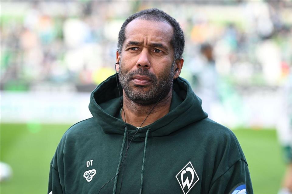 Erster Sieg im vierten Spiel: Werder-Trainer Daniel ThiouneCarmen Jaspersen/dpa