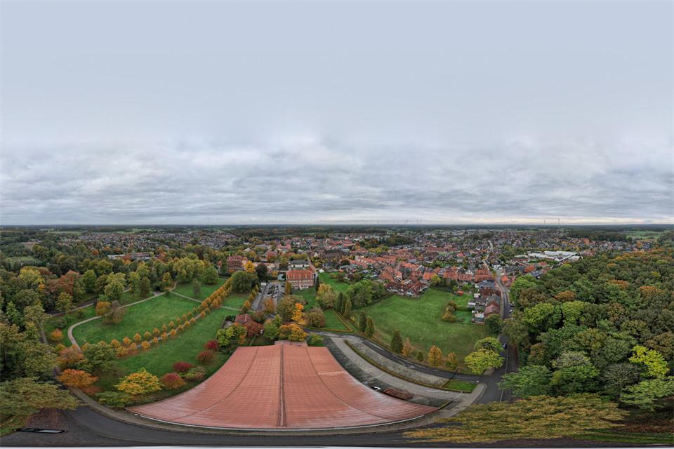 Erstmalig schloss die Stadt Velen einen Haushalt mit einem Fehlbetrag ab: Ein Minus von rund 1,59 Millionen Euro steht unterm Strich für das Jahr 2025.