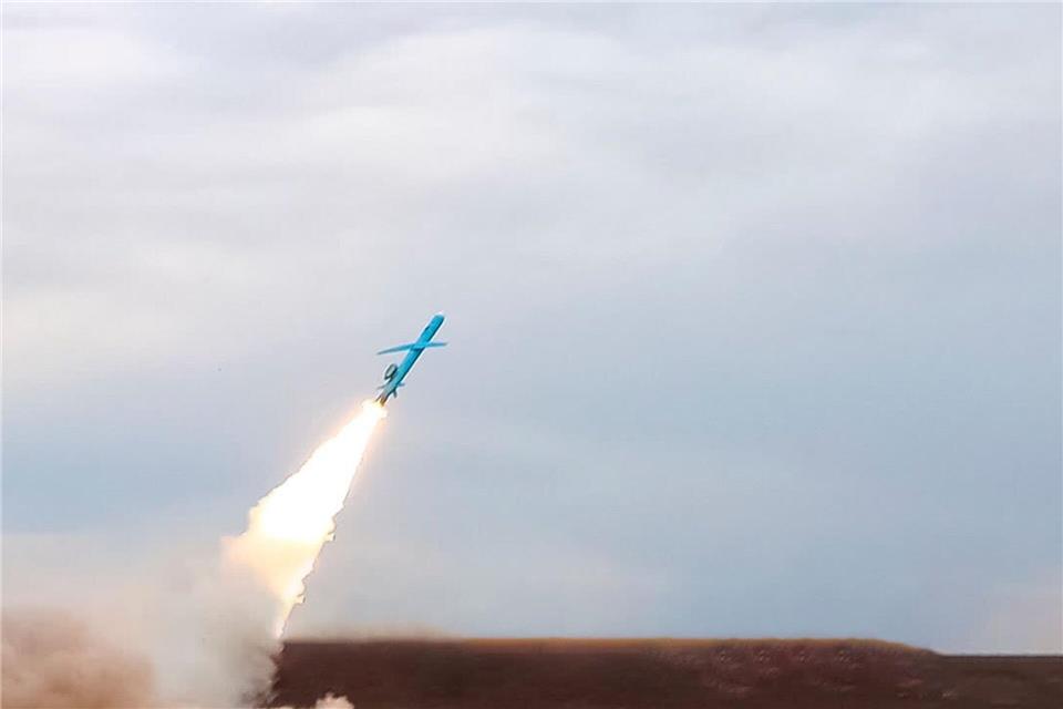 Erstmals greift der Iran den 4.000 Kilometer entfernten amerikanisch-britischen Stützpunkt Diego Garcia an. Foto ArchivSepahnews/ZUMA Press Wire/dpa