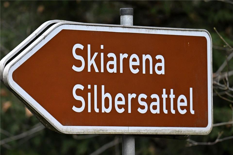 Erstmals in diesem Winter hat die Skiarena Silbersattel geöffnet. (Archivbild)Martin Schutt/dpa