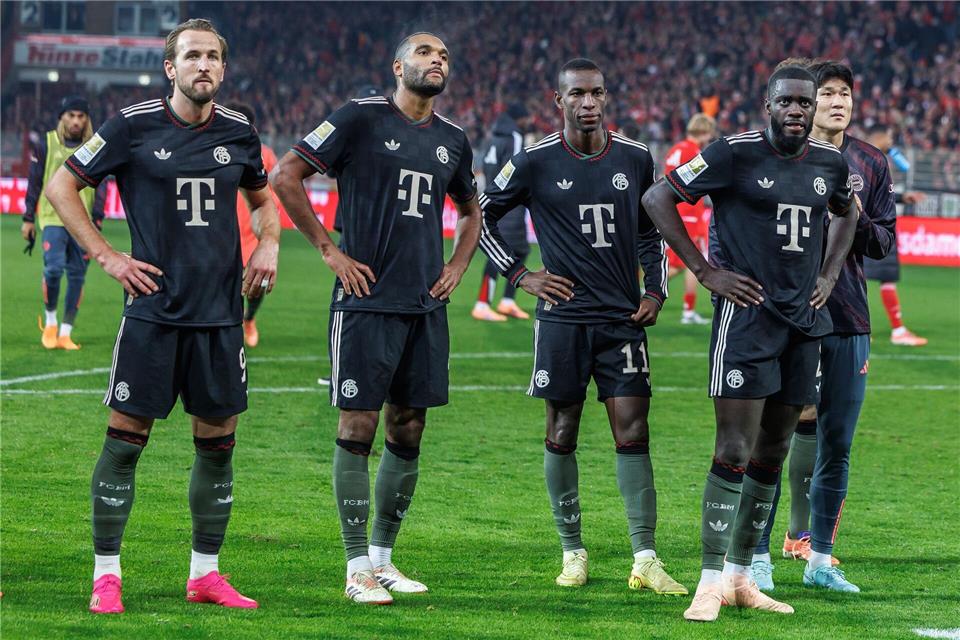 Erstmals in dieser Saison gab es für die Bayern keinen Siegesjubel.Andreas Gora/dpa