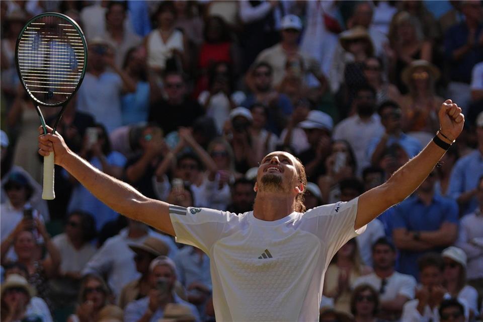 Erstmals in einem Wimbledon-Viertelfinale: Alexander Zverev.Maja Smiejkowska/AP/dpa