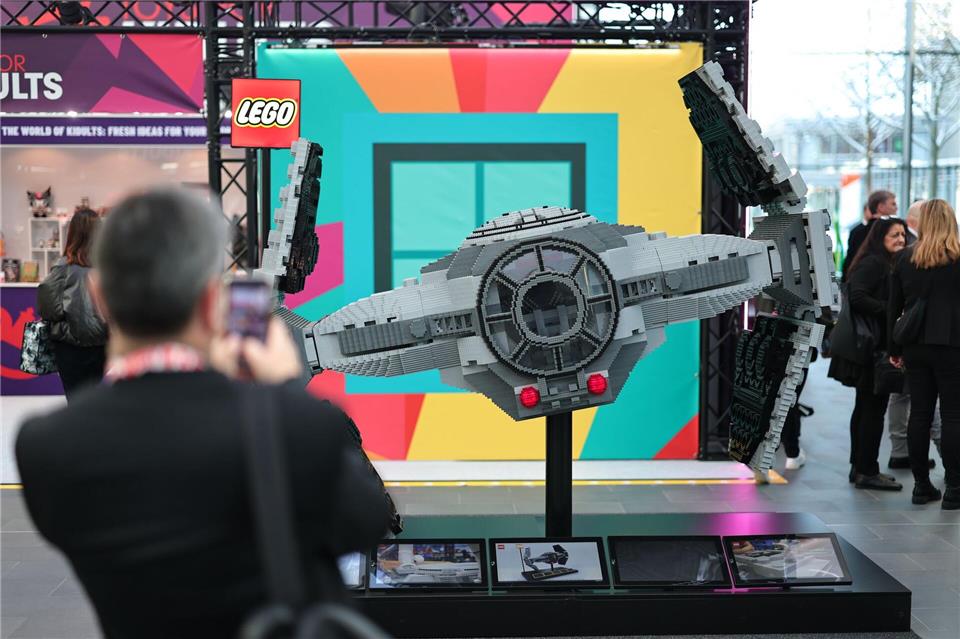 Erwachsene sind eine kaufkräftige Zielgruppe. Daniel Karmann/dpa