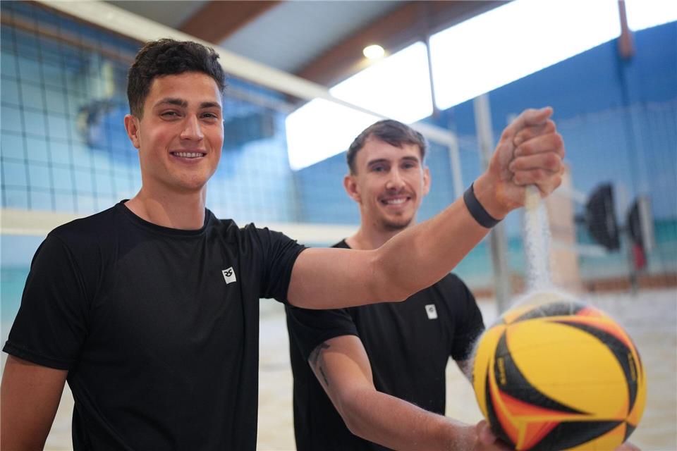 Erwischten guten Start in die WM: Sven Winter (l) und Lukas Pfretzschner. (Archivfoto)Marcus Brandt/dpa