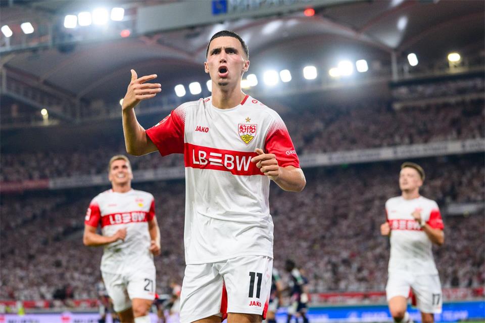 Erzielte das sehenswerte 1:0 für den VfB: Bilal El Khannouss.  Tom Weller/dpa