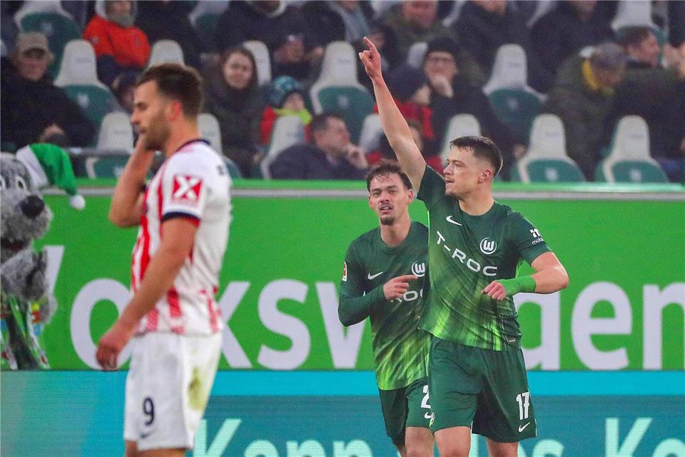 Erzielte drei Tore für Wolfsburg: Dzenan PejcinovicDarius Simka/dpa