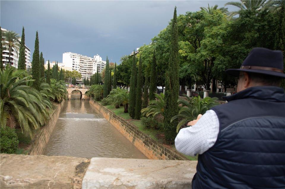 „Alice“ setzt Teile von Ibiza und Mallorca unter Wasser Es gab viele Überschwemmungen und zahlreiche Flugausfälle.Clara Margais/dpa