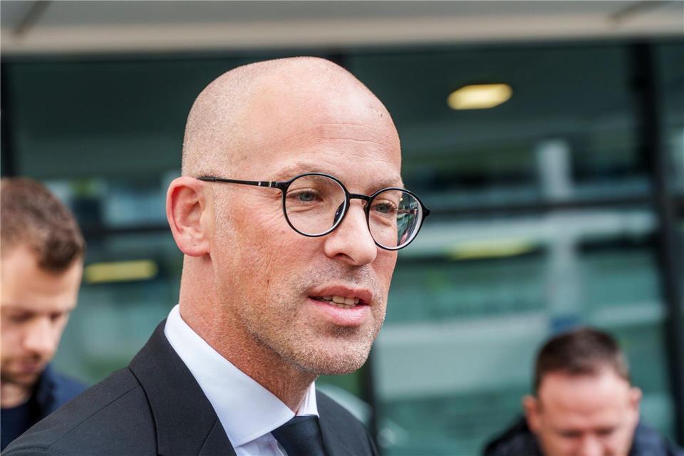 Gewalt bei Festnahmen - Ermittlungen gegen Polizisten Es gebe bislang keine Hinweise auf ein extremistisches Motiv, sagte Oberstaatsanwalt Mies. Andreas Arnold/dpa