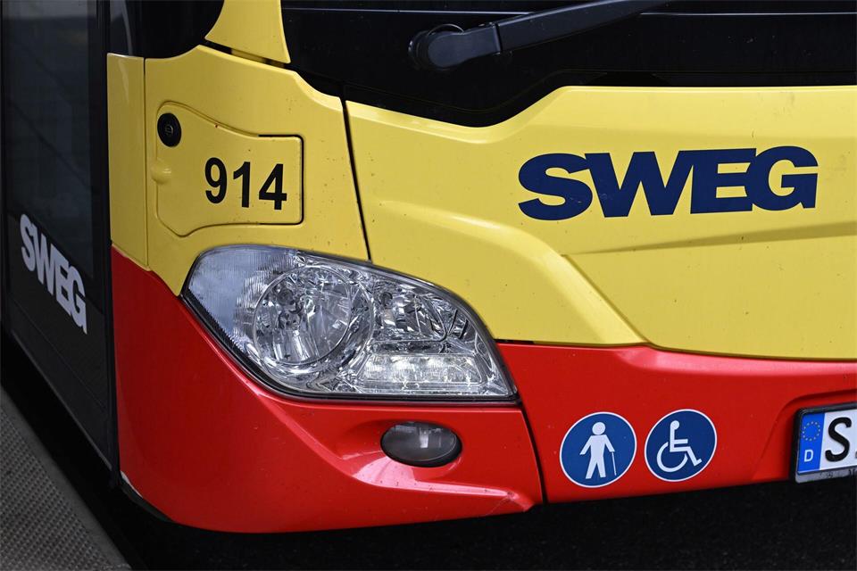 Es ist bereits der dritte Warnstreik-Aufruf in den laufenden Tarifverhandlungen. (Symbolbild)Bernd Weißbrod/dpa