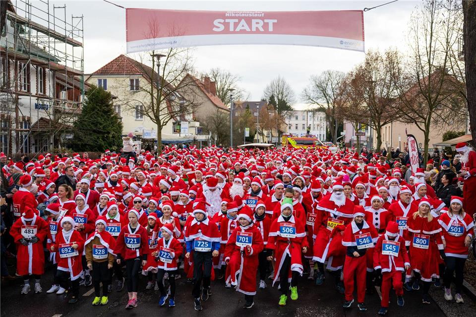 Es ist die 17. Ausgabe des Michendorfer Nikolauslaufs. Christophe Gateau/dpa