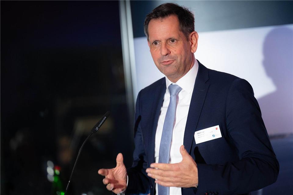 „Es ist nicht möglich, alle Probleme innerhalb eines halben Jahres zu lösen“, sagt Lies.Sina Schuldt/dpa