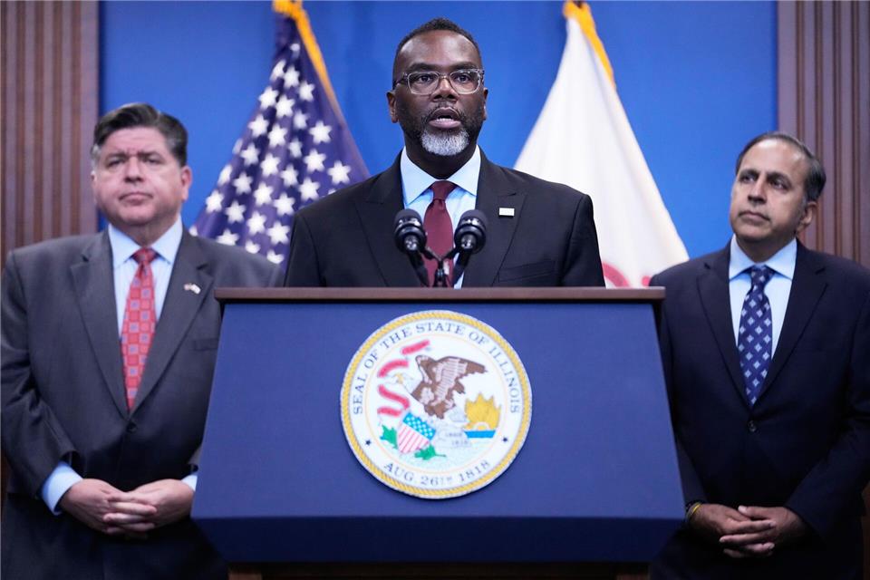 „Es ist sicherlich nicht das erste Mal, dass Donald Trump ungerechtfertigt die Verhaftung eines schwarzen Mannes fordert“, sagt Bürgermeister Johnson. (Archivbild)Nam Y. Huh/AP/dpa