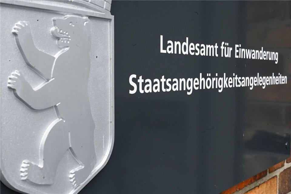 Es sei nicht auszuschließen, dass Amtsträger etwas gegen Gegenleistung herausgegeben hätten, so der Sprecher der Staatsanwaltschaft. (Archivbild) Katharina Kausche/dpa