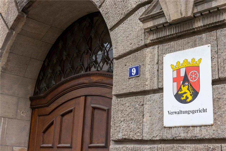 Es sei nicht nachvollziehbar, warum der Mann das Geld nicht auf ein Bankkonto eingezahlt habe. (Symbolbild)Helmut Fricke/dpa