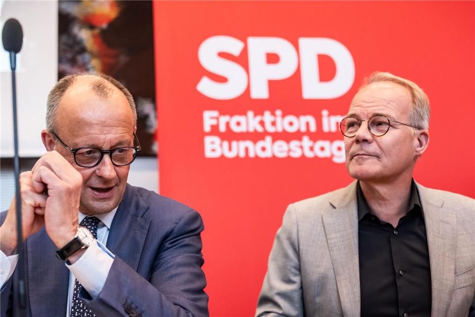 „Es wäre ein sehr gutes Zeichen, wenn der Kanzler zu einem CSD kommen würde“, sagt SPD-Fraktionschef Miersch. (Archivbild) Michael Kappeler/dpa