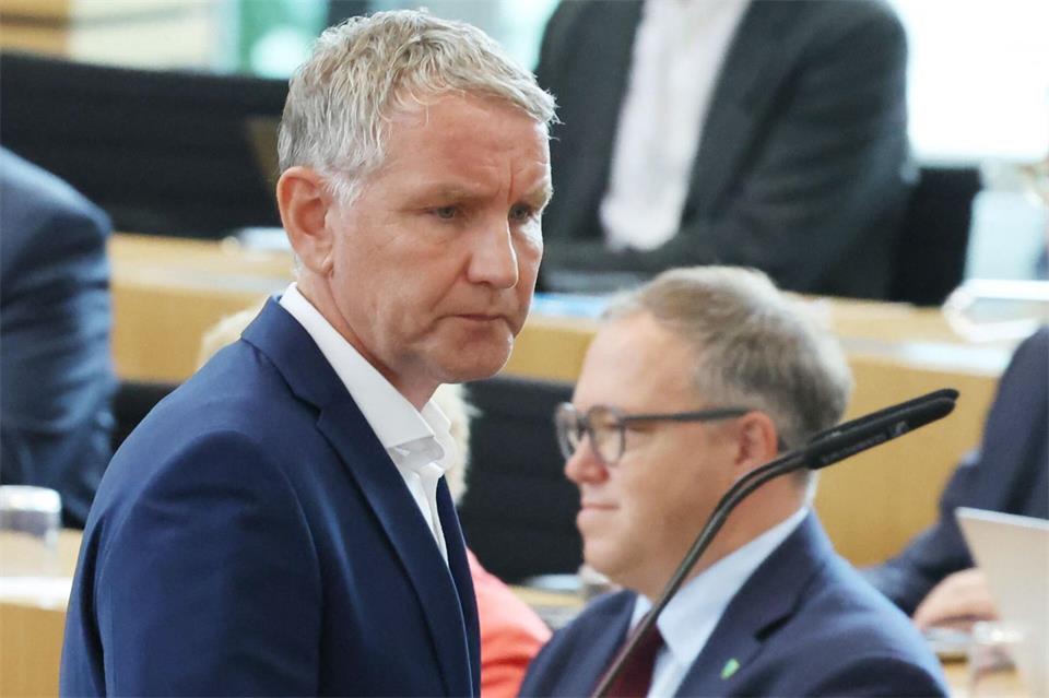Es war bereits der zweite Misstrauensantrag der AfD gegen Thüringens Ministerpräsidenten Mario Voigt in diesem Jahr.Bodo Schackow/dpa