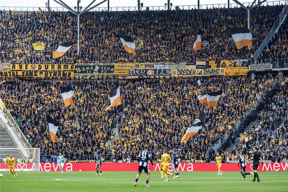 Es war fast auch ein Heimspiel für Dynamo.Andreas Gora/dpa