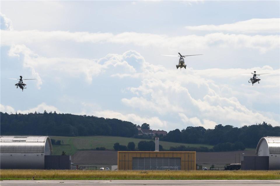 Es werde versucht, das Übungsgebiet stetig zu wechseln. (Archivbild)Swen Pförtner/dpa
