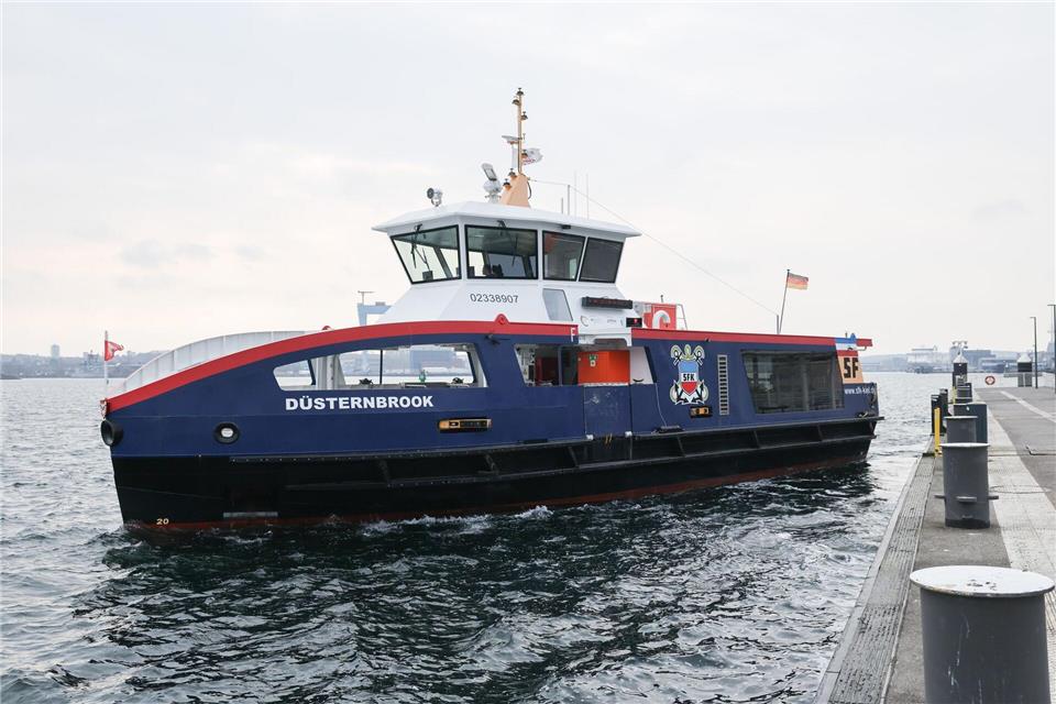 Es wurde nur eine von zwei fahrenden Linien eingestellt. (Symbolbild)Christian Charisius/dpa