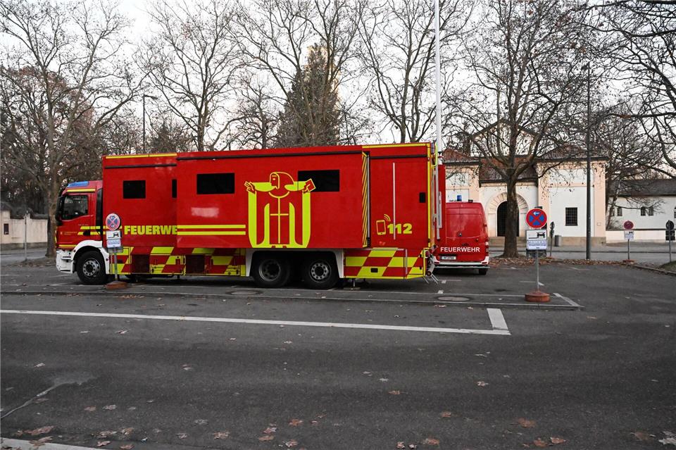 Etwa 7.000 Menschen müssen bei eisigen Temperaturen aus ihren Wohnungen.Felix Hörhager/dpa
