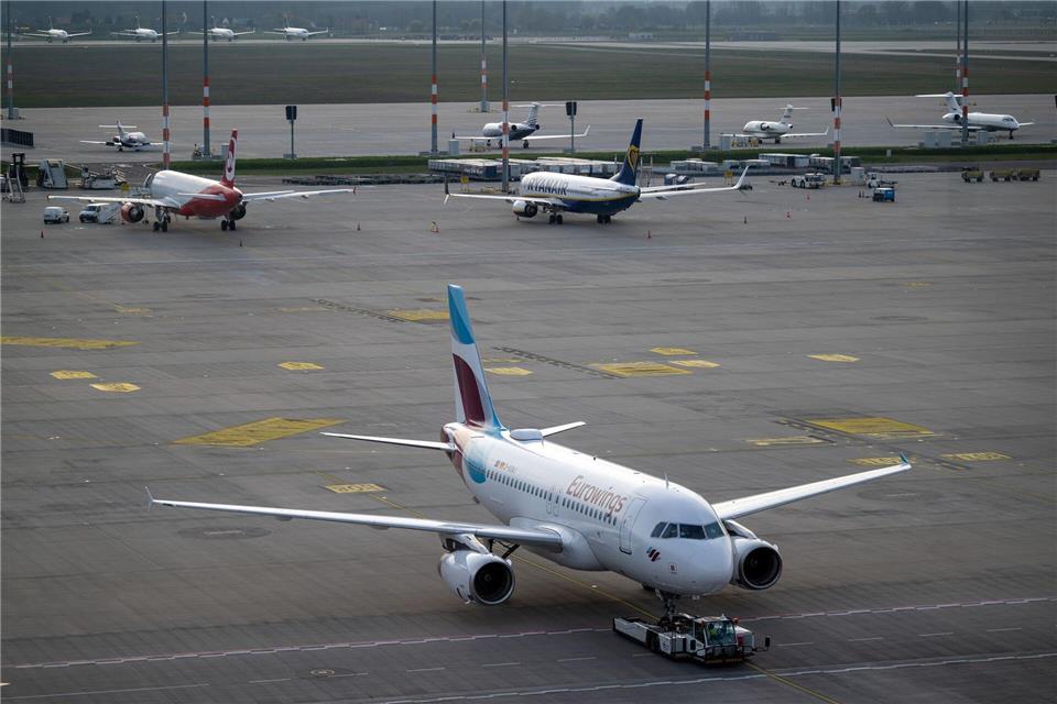 Eurowings baut ihr Angebot in Berlin aus. Soeren Stache/dpa