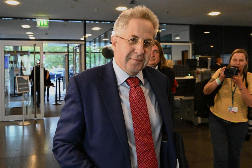 Ex-Bundesverfassungsschutzchef Hans-Georg Maaßen traf Thüringens AfD-Chef Björn Höcke zum Mittagessen. Martin Schutt/dpa
