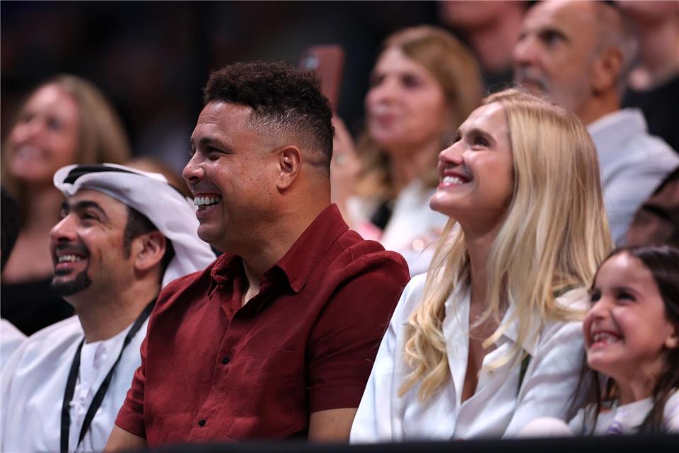 Ex-Fußballstar Ronaldo (Mitte) fühlte sich gut unterhaltenChristopher Pike/Getty Images Europe/Pool/dpa