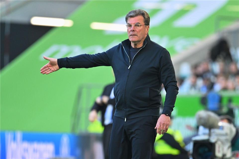 Ex-Gladbacher in Wolfsburg: Trainer Dieter Hecking.Swen Pförtner/dpa