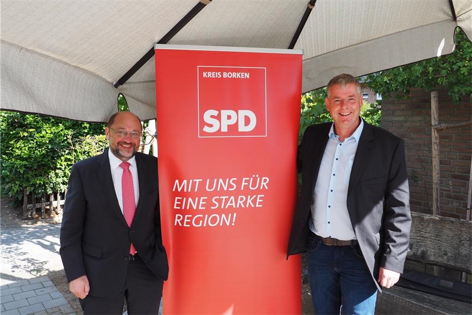 Ex-Kanzlerkandidat Martin Schulz (links) besuchte am Sonntag den gleichnamigen SPD-Bürgermeisterkandidaten.