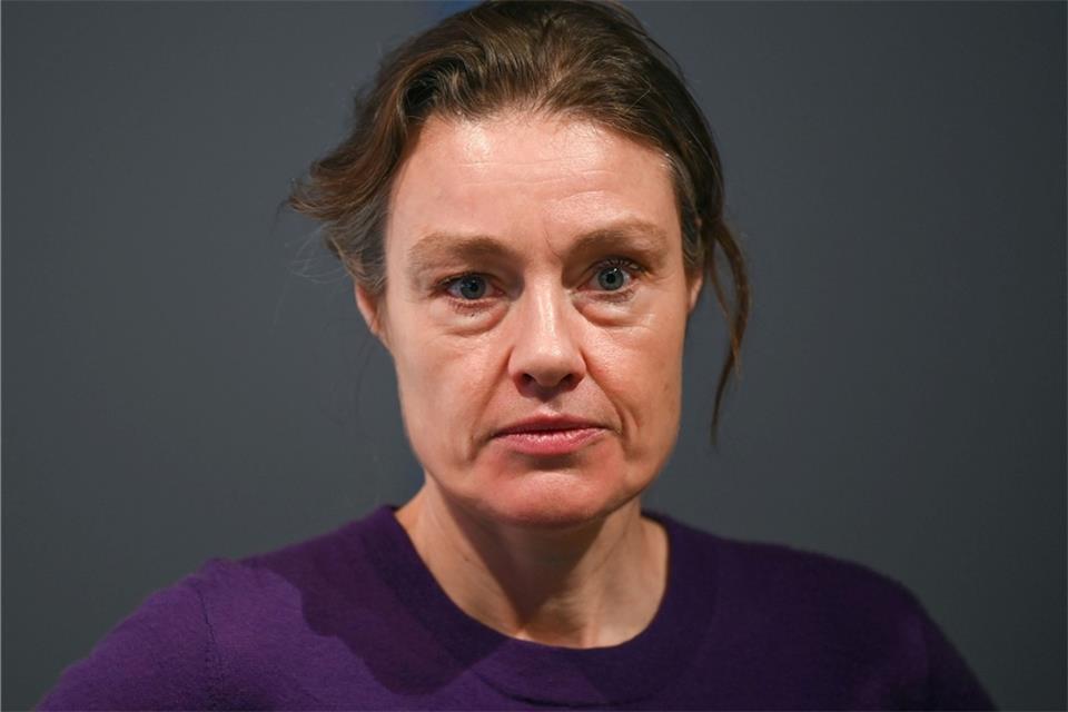 Ex-Nationaltorhüterin Katja Kraus sieht Chancen für die Entwicklung des Frauenfußballs.
